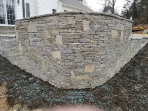 Natural stone retaining wall