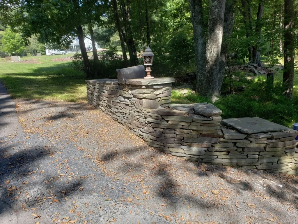 Natural stone retaining wall